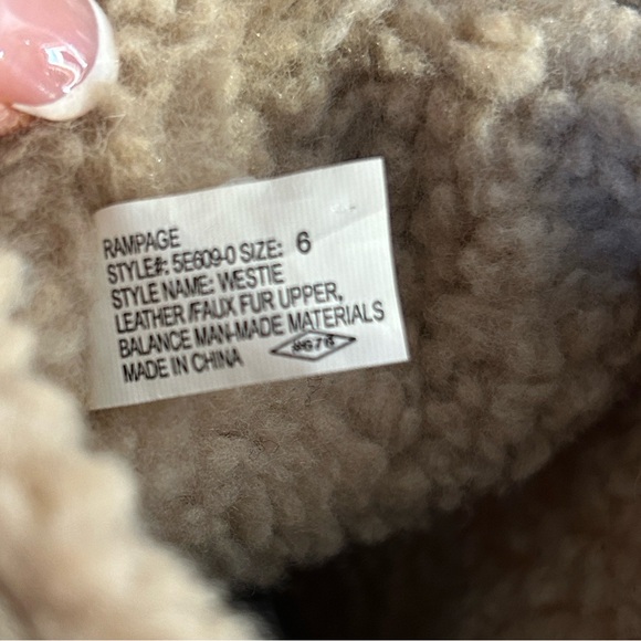 Rampage Westie Faux Fur and Suede Fleece Lined Leather Boots Size 6 - Picture 9 of 11